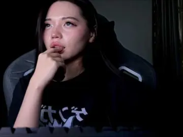 Bongacams Watch Live Sex Cams of konfetkamarmeladkaa