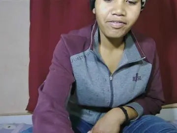 Bongacams Free Live Porn of Keziah34