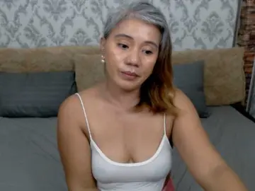 Bongacams Live Sex Cam of Jem34