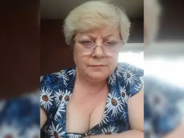 Bongacams Live Sex Cam of Monikam888