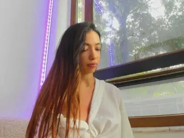 Bongacams Adult Video Chat of Layla-Noor