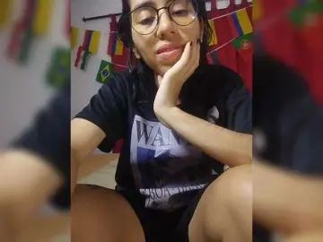 Bongacams Sex Cam of skinny333