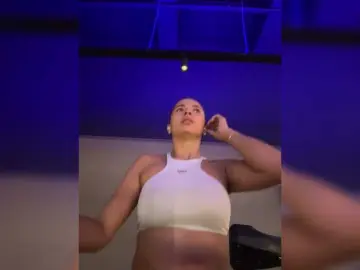 Bongacams Watch Live Sex Cams of Anah10