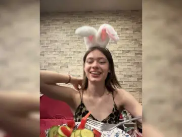 Bongacams Best live sex cam show of 18YoungPussy18