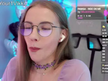 Bongacams Free Porn Cam of -VikkiL0vesCheese-