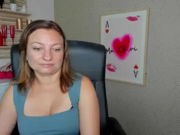 Bongacams Private Sex Chat of angelaLove13