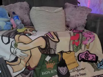 Bongacams Sex Cam of laurencamila1