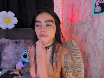Bongacams Best live sex cam show of laurencamila1