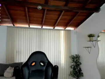 Bongacams Sex Cam of Min-Yuna