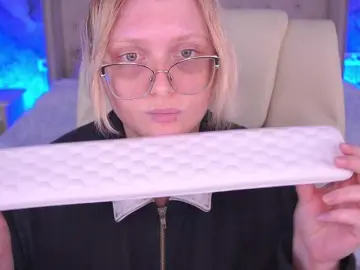 Bongacams Sex Cam of KiraKolobok