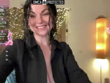 Bongacams Free Porn Cam of LilithNewdawn