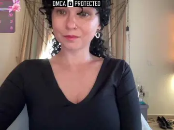 Bongacams Best Webcam of LilithNewdawn