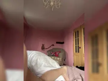 Bongacams Sex Cam of enchantressss