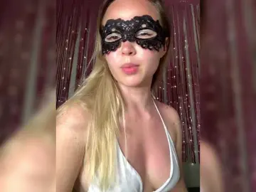 Bongacams Best live sex cam show of Sophialanguage
