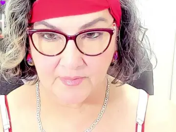 Bongacams Best Webcam of cataleya-mom
