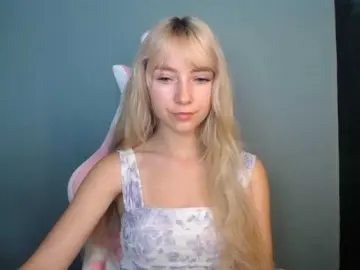 Bongacams Live Porn of LuciaGlow
