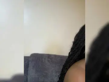 Bongacams Nude Webcam of Curvy-maxy9