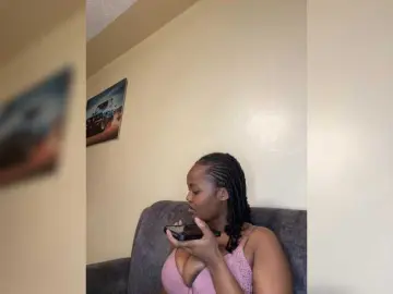 Bongacams Private Sex Chat of Curvy-maxy9