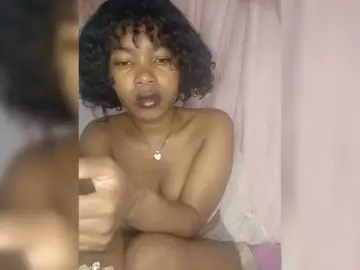 Bongacams Free Live Porn of Candis02