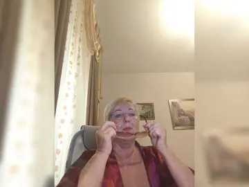 Bongacams Free Porn Cam of KarinkaSweet