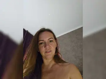 Bongacams Nude Webcam of MilaSavory