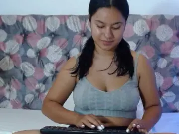 Bongacams Watch Live Sex Cams of NoiraVale