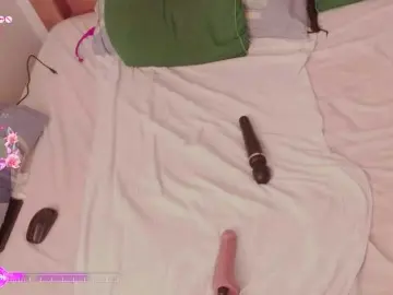Bongacams Free Porn Cam of jhoxy-m