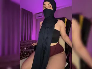 Bongacams Watch Live Sex Cams of Plennica