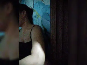 Bongacams Free Porn Cam of XXhornywetprincess99XX