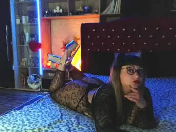 Bongacams Private Sex Chat of CandyBigbooty