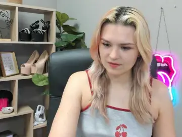 Bongacams Adult Video Chat of SweetLilyxo