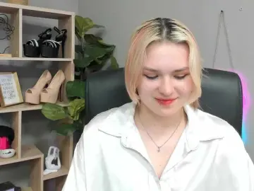Bongacams Live Sex Cam of SweetLilyxo