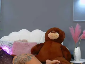 Bongacams Best live sex cam show of CrystalRed