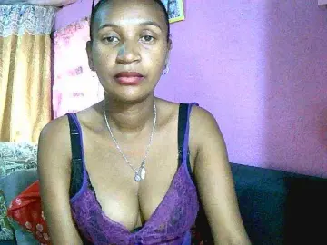 Bongacams Live Sex Cam of Mynah