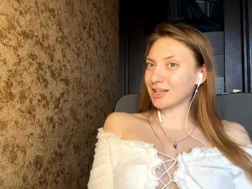 Bongacams Sex Cam of MyrticeDollen