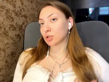 Bongacams Live Sex of MyrticeDollen