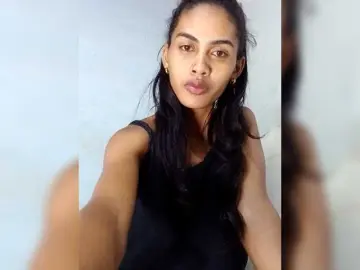 Bongacams Watch Live Sex Cams of MiaTsoa