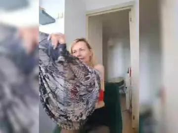 Bongacams Best live sex cam show of ShiningMILF