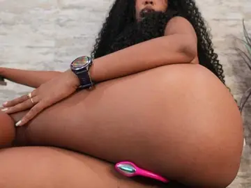 Bongacams Nude Webcam of Nahomixjones