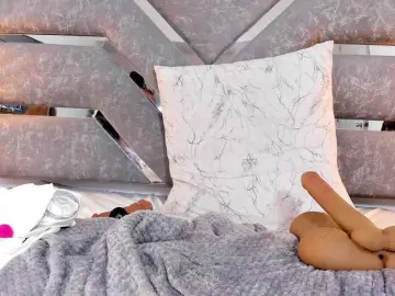 Bongacams Live Sex Cam of Slut-Milf