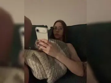 Bongacams Private Sex Chat of IRAONIC