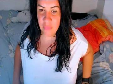 Bongacams Sex Cam of LustfulL3ps