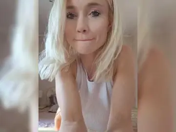 Bongacams Sex Chat of AlinaLoves