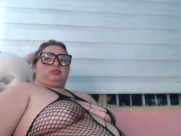 Bongacams Adult Video Chat of lexxy-bbw