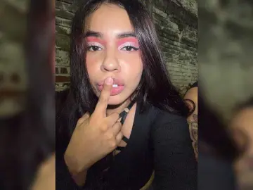 Bongacams Sex Cam of ElenaXMelody