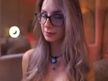 Bongacams Adult Webcam of MaddieBryggs