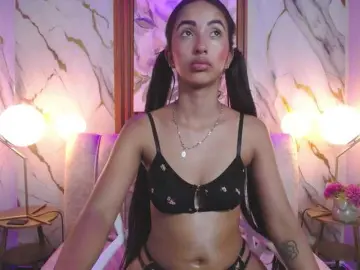 Bongacams Live Sex Cam of SweetyLally