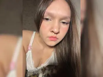 Bongacams Sex Chat of Cute-Lolly