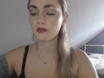 Bongacams Free Live Porn of ScarlettXQueen