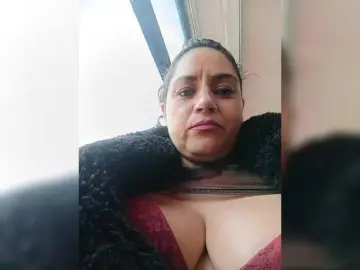 Bongacams Sex Cam of AlexaBrown12